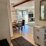 Apartament Bergblick Mit Terrasse & Nordkettenblick Innsbruck